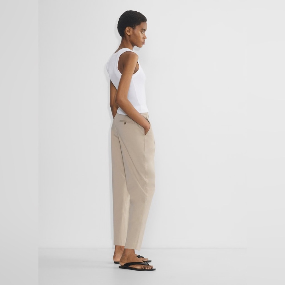 Aritzia Chino Mid-rise Carrot Pant in Beige Tan Washed Tundra Taupe - Picture 3 of 12